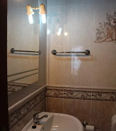 Sunny With Private Bathroom 300m From The Sagres