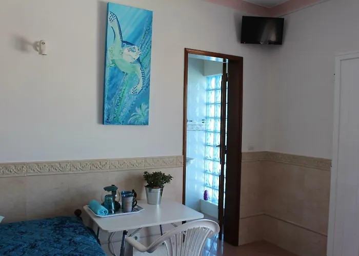 Sunny With Private Bathroom 300m From The Sagres