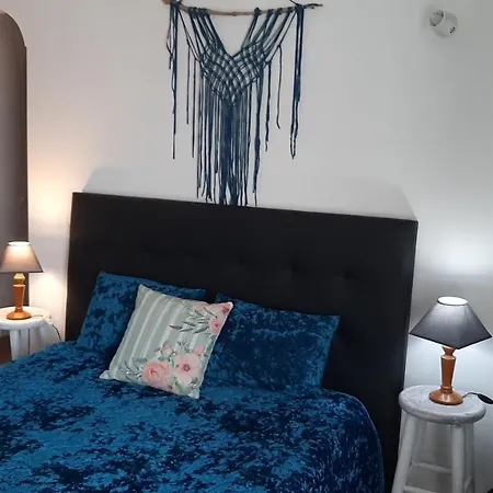 Sunny With Private Bathroom 300m From The Rum i privatbostad *