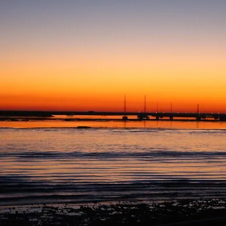 Sunny With Private Bathroom 300m From The * Sagres