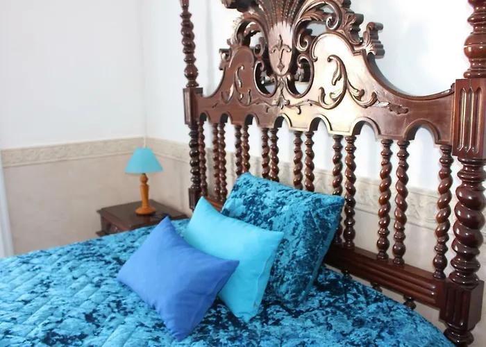 Sunny With Private Bathroom 300m From The Séjour chez l'habitant