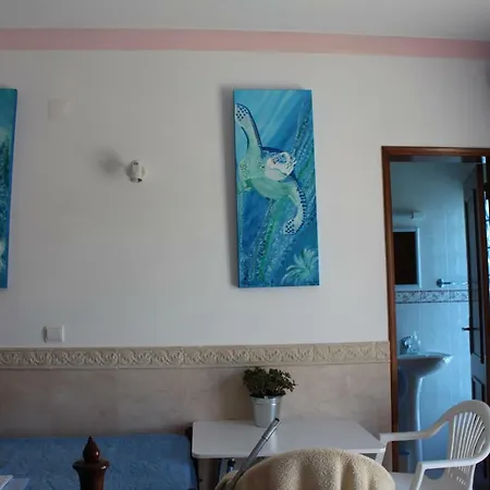 منزل للإقامة Sunny With Private Bathroom 300m From The *